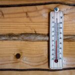 Immagine di una parete coibentata con materiali isolanti per ridurre il freddo e risparmiare sulle bollette.