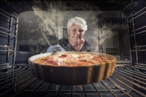 Forno pulito e brillante con prodotti naturali e senza fatica.