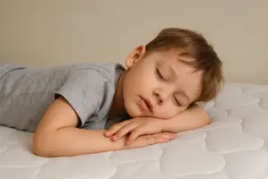 Un bambino può dormire su un materasso lavato con aceto? La risposta che sorprende molti genitori